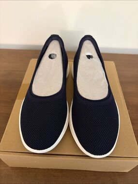 Women's Brand New Without Box Vivaia Navy Slip-On Sneakers